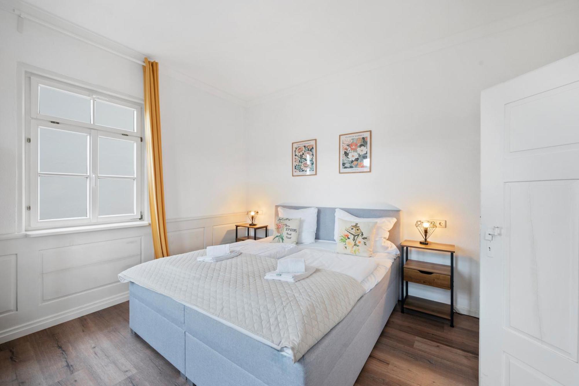Backhome - Business&Family - Fantastische Schlosslage, Smarttv, Waschtrockner, Netflix, 50Qm, 24H Checkin - Apartment 3 Ludwigsburg Buitenkant foto